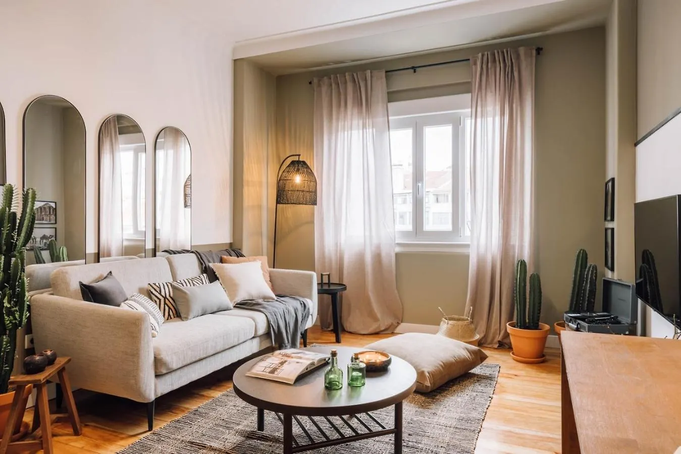 Tazarine - 2 Bedrooms In Santo Antonio Lissabon